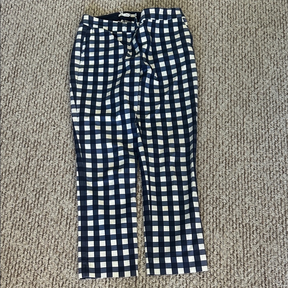 BODEN Women's ankle length pants!
